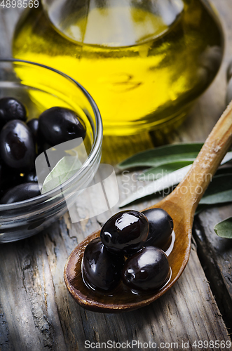 Image of Olives and olive oil