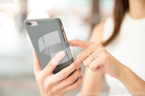 Image of Woman use of cellphone