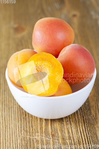 Image of fresh ripe apricots