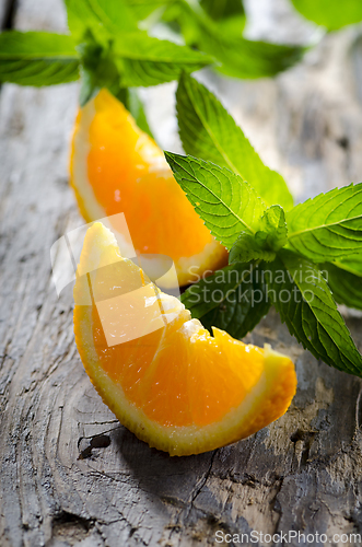 Image of Orange and mint
