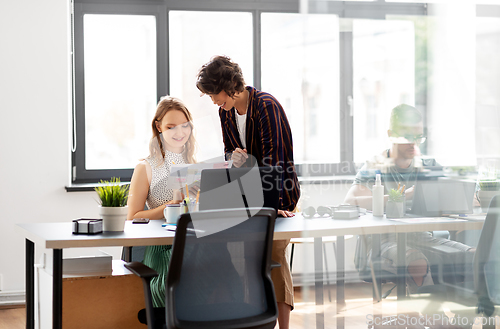 Image of business team or startuppers working at office