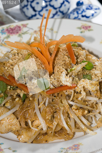 Image of pad thai chicken thailand food