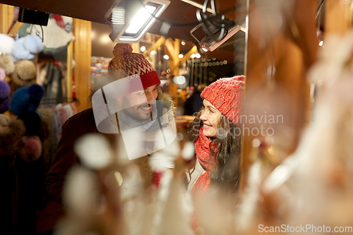 Image of happy couple at christmas market