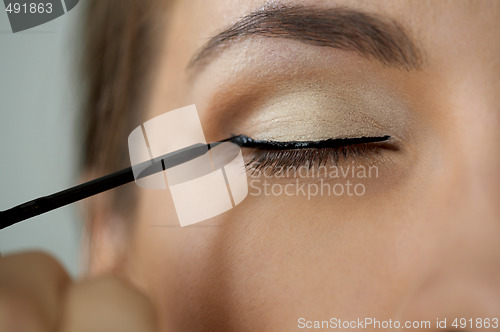Image of eye zone make-up
