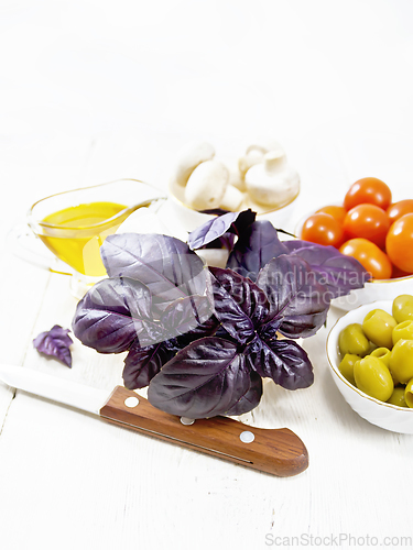 Image of Basil purple in mortar on table