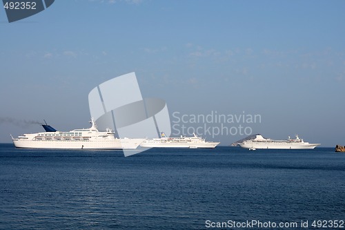 Image of three ships horizontal