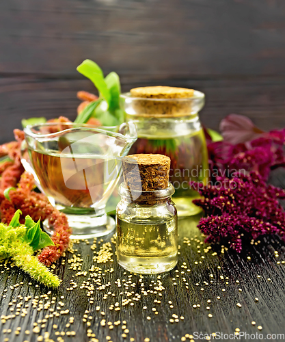 Image of Oil amaranth in vial on table