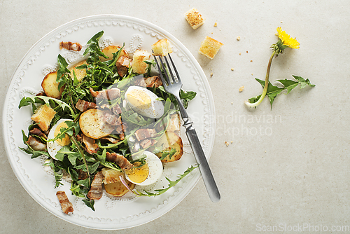 Image of Dandelion salad ham