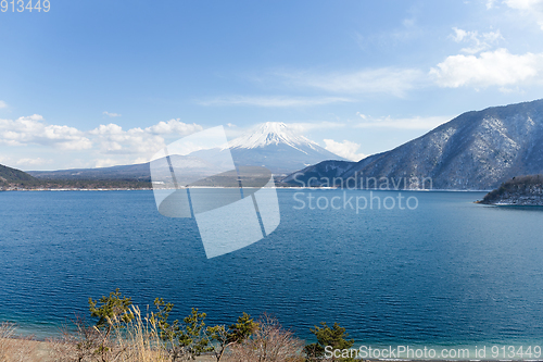 Image of Fujisan and Lake Motosu