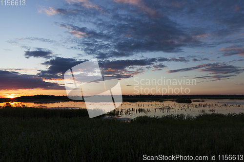 Image of sunset on lake