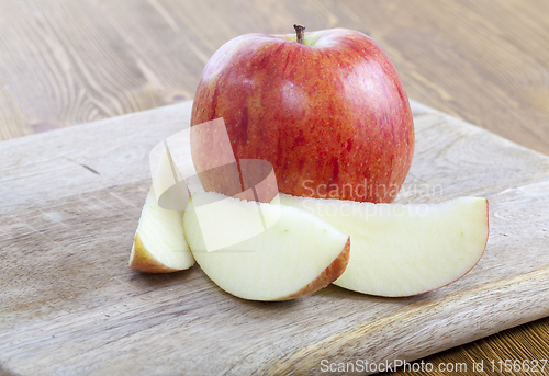 Image of red apple