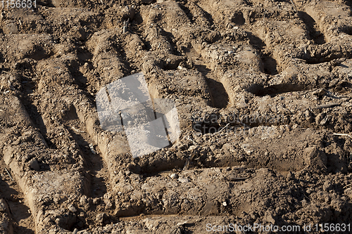 Image of wavy tractor traces