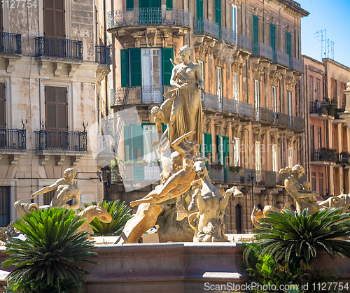 Image of Piazza Archimede (Archimede Square) in Syracuse