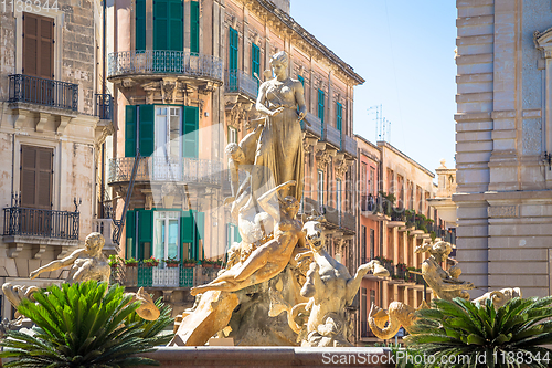 Image of Piazza Archimede (Archimede Square) in Syracuse