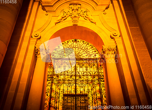 Image of Cathedral of Syracuse entrance