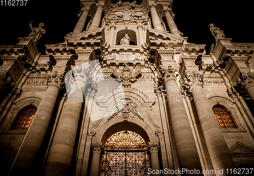 Image of Cathedral of Syracuse entrance