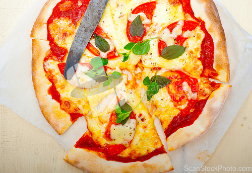 Image of Italian pizza Margherita