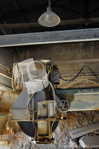 Image of dust covered cutting wheel