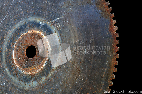 Image of rusty saw blade cutting wheel