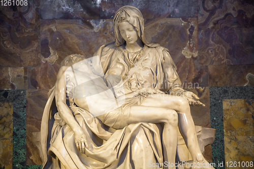 Image of The pity: Michelangelo masterpiece in Saint Peter Basilica - Vat