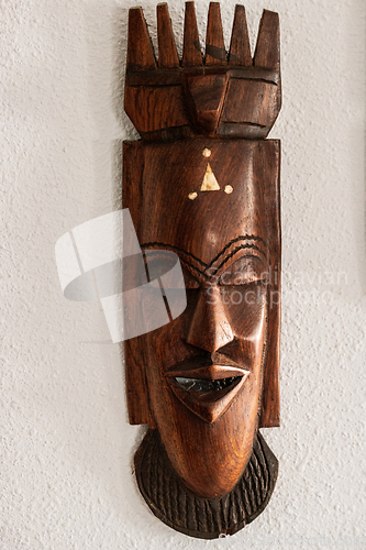Image of wooden figure heads
