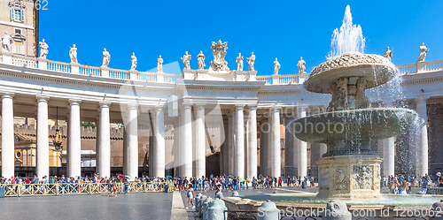 Image of Mass-tourism waiting for entry