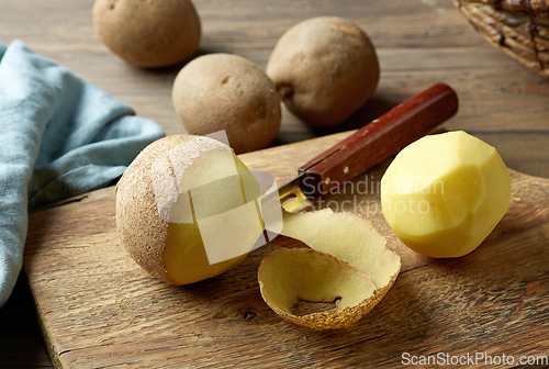 Image of fresh raw potatoes