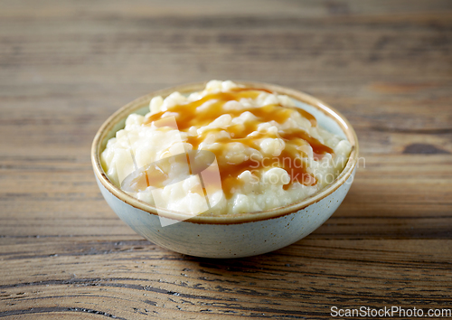 Image of bowl of rice and milk pudding