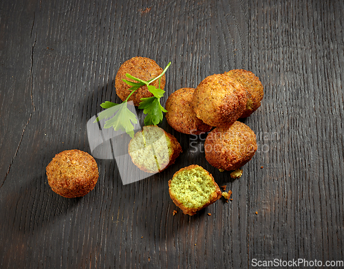 Image of fried falafel balls