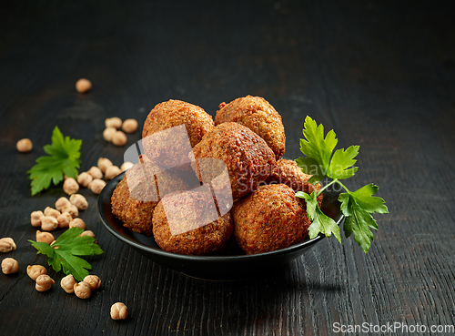Image of bowl of fried falafel balls