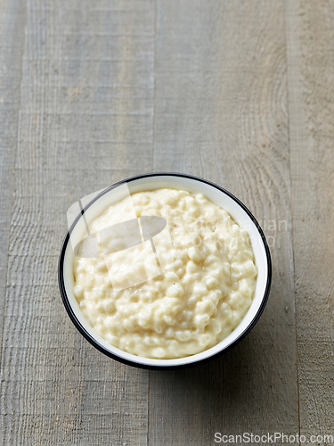 Image of bowl of fresh rice milk pudding