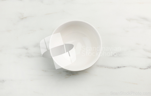 Image of empty white bowl