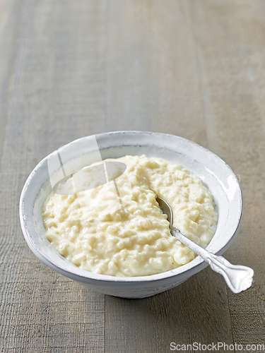 Image of bowl of rice and milk pudding