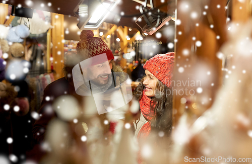 Image of happy couple at christmas market