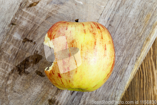 Image of red and yellow apple