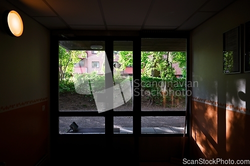 Image of entrance of an apartment building