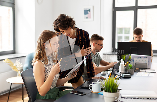 Image of business team or startuppers working at office