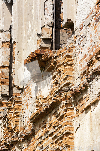 Image of the ruins of an ancient fortress