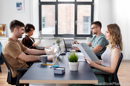 Image of business team or startuppers working at office