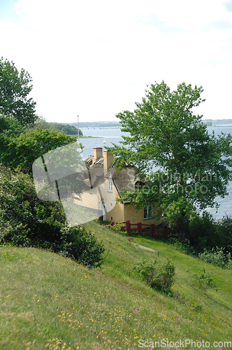 Image of House and nature