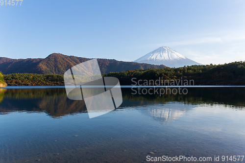 Image of Lake saiko and mountain Fuji