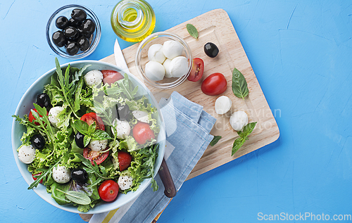 Image of Salad mozzarella olives