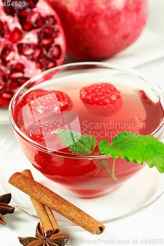 Image of Fruit tea with fresh fruits