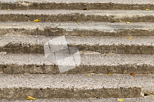 Image of old collapsing staircase