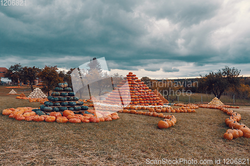 Image of pyramid from Autumn harvested pumpkins