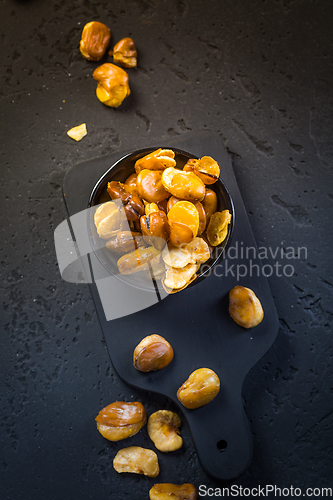 Image of Healthy snack - crispy roasted white beans