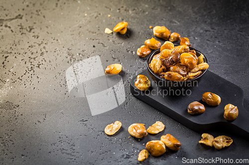 Image of Healthy snack - crispy roasted white beans