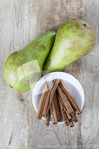 Image of green ripe pears