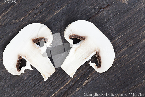 Image of white champignons sliced