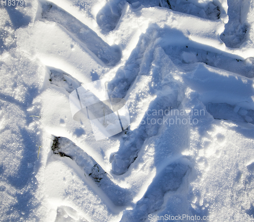 Image of Ruts on the snow-covered road